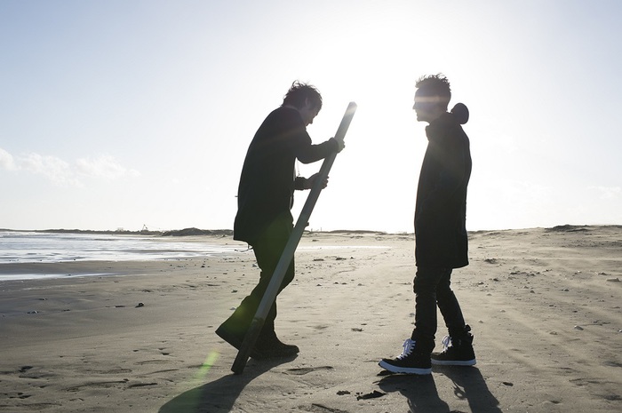 BOOM BOOM SATELLITES、6/22リリースのニューEP『LAY YOUR HANDS ON ME』より「STARS AND CLOUDS」のMV（Short Ver.）公開！