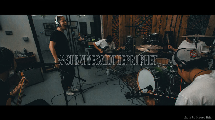 Survive Said The Prophet、ISSUESも手掛けるKris Crummettをプロデューサーに迎え新作のレコーディング中であることを発表！