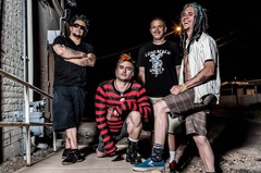 NOFX、10月にニュー・アルバム『First Ditch Effort』リリース決定！収録曲「Six Years On Dope」のリリック・ビデオ公開！