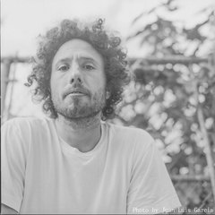 RAGE AGAINST THE MACHINEのフロントマン Zack De La Rocha、ソロ始動！ 新曲「Digging For Windows」の音源公開！