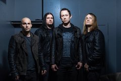 TRIVIUM、デビュー・アルバム『Ember To Inferno』が超豪華盤で12/2に再リリース決定！