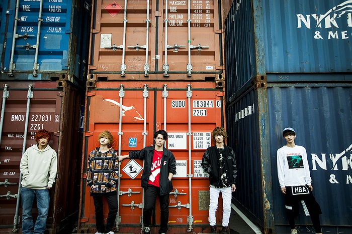 横浜発の5人組ロック・バンド"QoN"、3/22に全国流通盤となる2ndミニ・アルバム『MOMENT』リリース決定！