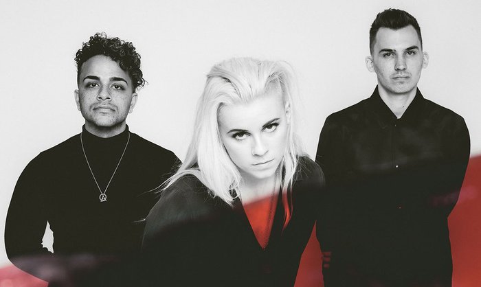 PVRIS、8月にニュー・アルバム『All We Know Of Heaven, All We Need Of Hell』リリース決定！ 新曲「Heaven」のMV公開！