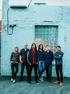 サマソニ初ヘッドライナー務めるFOO FIGHTERS、新曲「Run」のMV公開！ 6人編成の新アー写も！