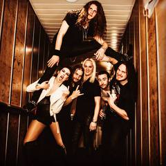 AMARANTHE、新ヴォーカリストにNils Molinの加入を発表！