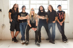 DRAGONFORCE、ニュー・アルバム『Reaching Into Infinity』より「Midnight Madness」のMV公開！