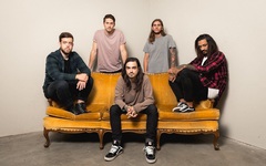 LIKE MOTHS TO FLAMES、11月にリリースするニュー・アルバム『Dark Divine』より「Nowhere Left To Sink」のMV公開！