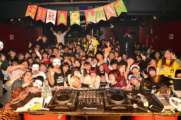 Xmas Eileen、DJ飯の種 aka 赤飯(オメでた)も出演し大阪激ロックDJパーティーは大盛況で終了！明日はいよいよ年内最後の名古屋激ロックDJパーティー開催！事前予約も締切間近！