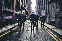 MAN WITH A MISSION、4/18リリースのニュー・シングル『Take Me Under / Winding Road』ジャケ写＆新アー写公開！英最大の野外ロック・フェス出演決定も！