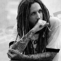 KORN、Brian "Head" Welch（Gt）のドキュメンタリー映画"Loud Krazy Love"が完成！トレーラー映像公開！