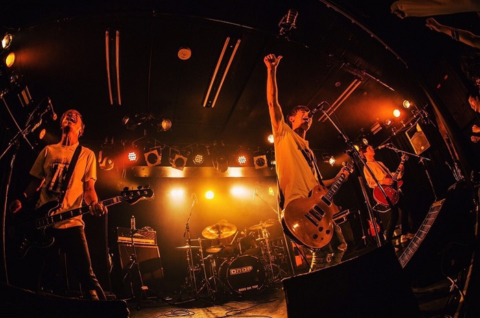 大阪4人組ポップ・パンク・バンド AIRFLIP、来年3月にミニ・アルバム『Friends In My Journey』リリース決定！