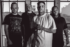 USブルータル・ハードコア・バンド EMMURE、最新アルバム『Look At Yourself』収録曲「Smokey」ドラム・プレイスルー動画公開！