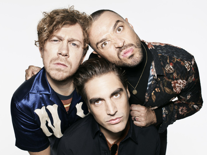 BUSTED、ニュー・アルバム『Half Way There』より「Shipwrecked In Atlantis」MV公開！