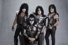 KISS、12月に最後の来日公演"END OF THE ROAD WORLD TOUR"開催決定！スペシャル・ムービー公開も！