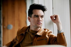 PANIC! AT THE DISCO、映画"アナと雪の女王2"エンド・ソング「Into The Unknown」MV公開！
