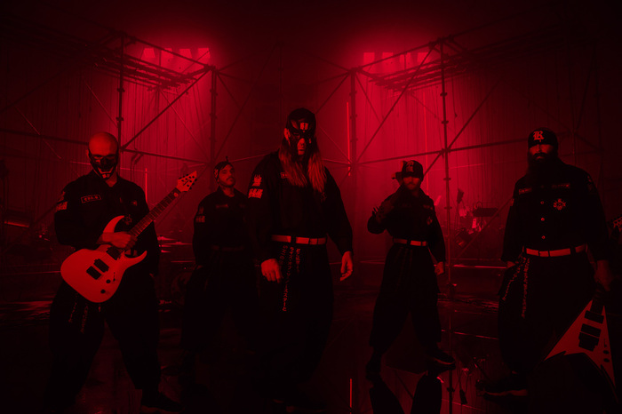 5月に来日する仏産ハードコア・バンド RISE OF THE NORTHSTAR、最新アルバム『The Legacy Of Shi』収録曲「Nekketsu」ライヴ映像公開！