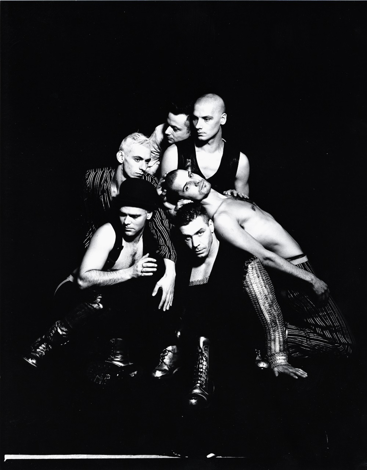 RAMMSTEIN、デビュー・アルバム『Herzeleid』25周年記念盤が12/4