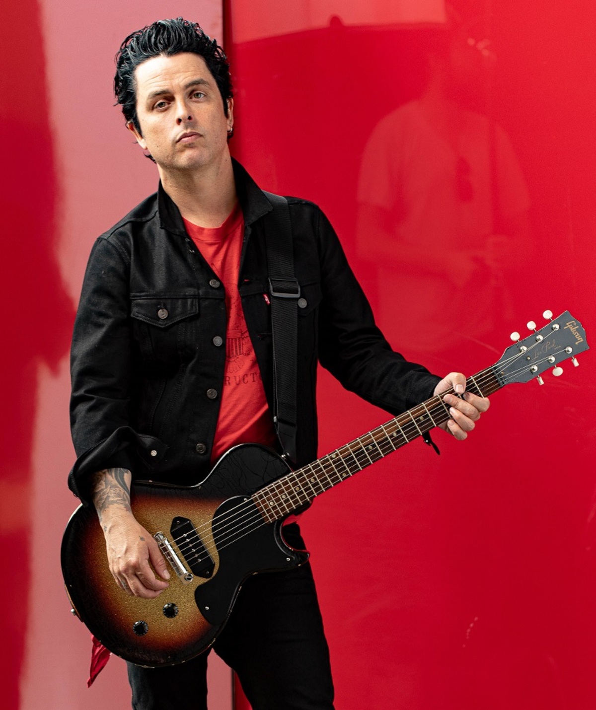 Billie Joe Armstrong（GREEN DAY）、外出自粛下で生まれたロック・カバー・アルバム『No Fun  Mondays』11/27全世界同時リリース！ | 激ロック ニュース