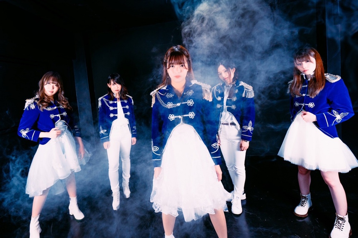 5人組ハーモニックガールズメタルバンド