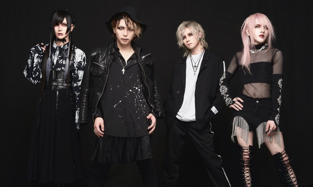 Juri (breakin' holiday) new band 