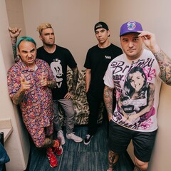 NEW FOUND GLORY、最新アルバムのデラックス・エディション『Forever And Ever X Infinity...And Beyond!!!』リリース決定！新曲「The Last Red-Eye」MV公開！