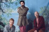 BIFFY CLYRO、10/22リリースのニュー・アルバム『The Myth Of The Happily Ever After』より「A Hunger In Your Haunt」、「Unknown Male 01」MV公開！