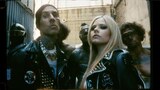 Avril Lavigne、新曲「Bite Me」MVを本日深夜プレミア公開！米TV番組でのパフォーマンス映像も！