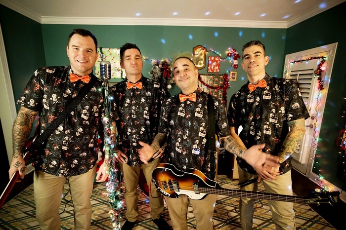 NEW FOUND GLORY、クリスマス・アルバム『December's Here』より「It Never Snows In Florida」ホリデー・バージョンのMV公開！