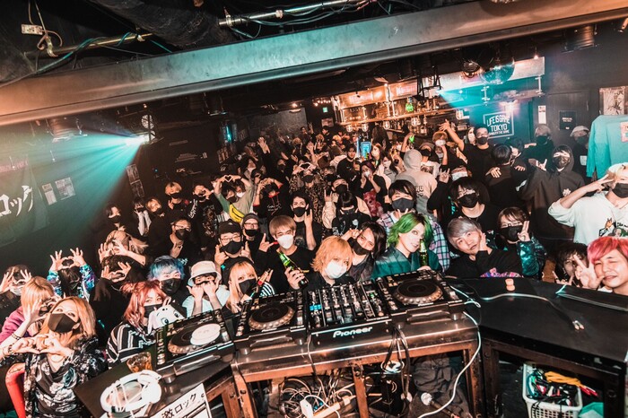 CHISA＆HAL(ACME)、うたげ(miscast)をゲストに迎え行われた1/8（土