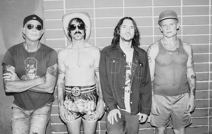 RED HOT CHILI PEPPERS、John Frusciante復帰後初のアルバム『Unlimited Love』リリース決定！新曲「Black Summer」発表！
