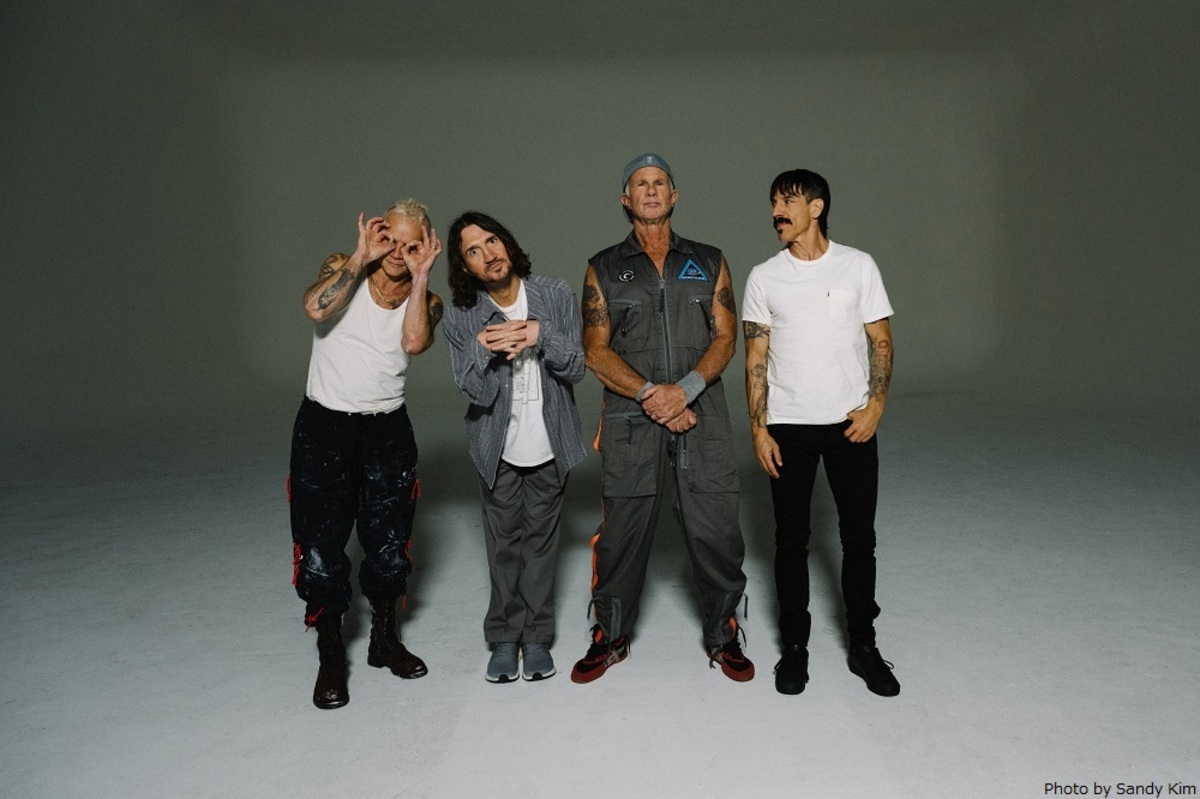 RED HOT CHILI PEPPERS、John Frusciante復帰後初のアルバム『Unlimited Love』より新曲「Black  Summer」MV公開！ | 激ロック ニュース