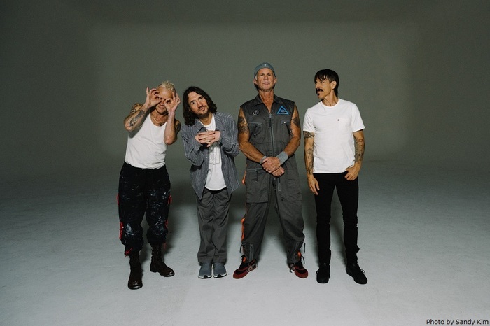 RED HOT CHILI PEPPERS、ニュー・アルバム『Unlimited Love』リリース記念した特番がLINE LIVEにて配信決定！