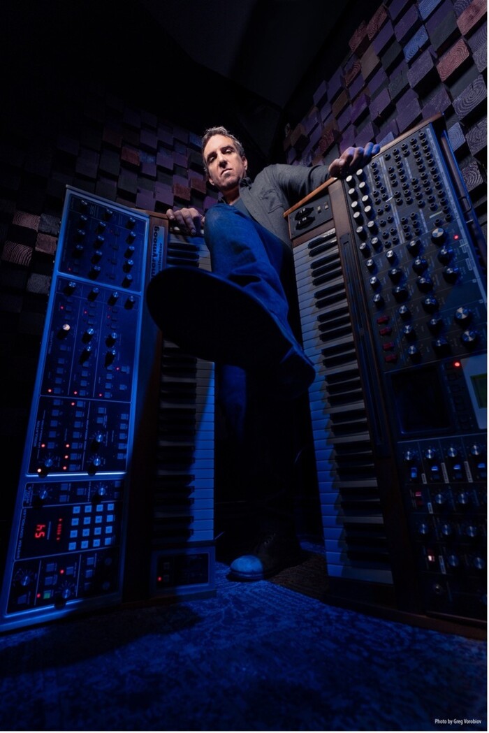 HR/HMシーン屈指のキーボーディスト Derek Sherinian、ニュー・アルバム『Vortex』6/29日本先行リリース決定！Michael Schenker、Nuno Bettencourt、Zakk Wyldeらスーパー・ギタリスト8名参加！