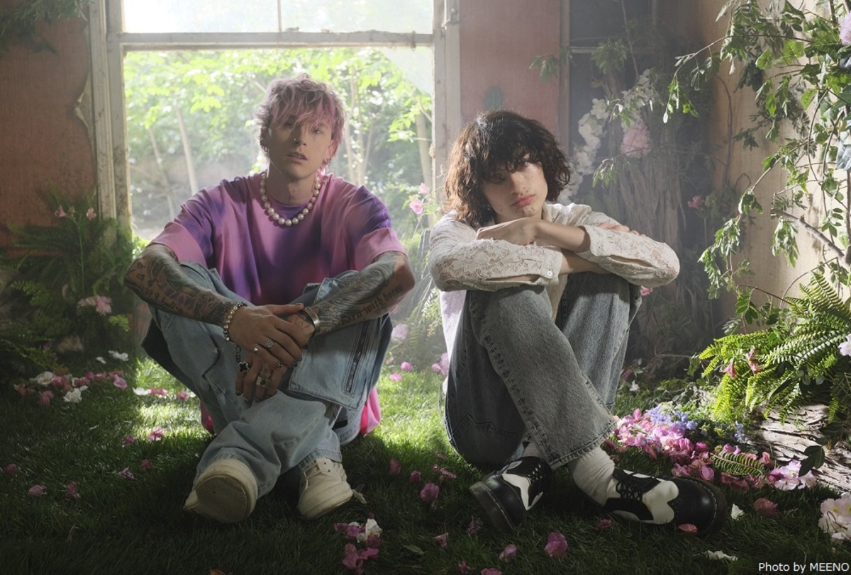 Machine Gun Kelly 直筆サイン Machine Gun Kelly Autograph Profile by RACC - Machine Gun