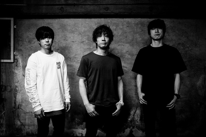 locofrank、7/27発売のミニ・アルバム『READY?』より「NOT DEAD」MV公開！"READY? TOUR"9月公演までのゲスト・バンドにTHE FOREVER YOUNG、dustboxら発表！