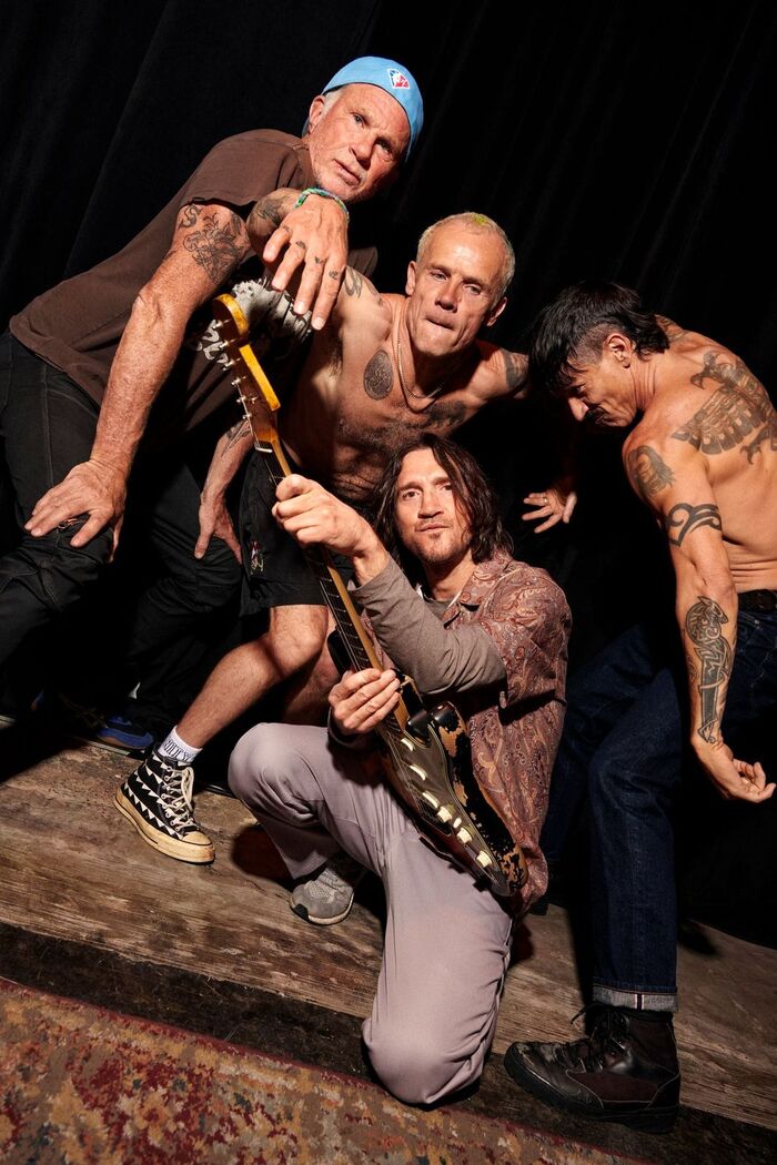 RED HOT CHILI PEPPERS、5月に来日公演決定！ベスト・ヒット満載のスペシャル・ライヴを東京ドーム2公演のみ開催！