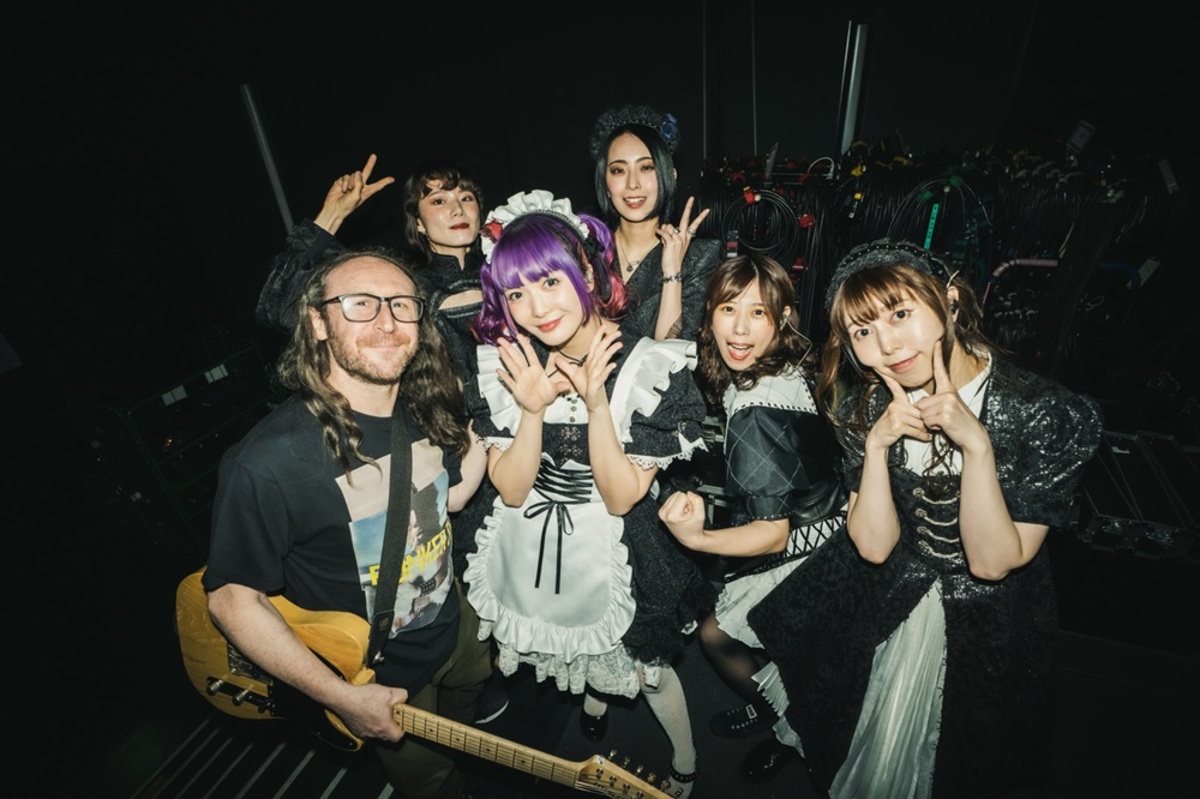 BAND-MAID、Mike Einziger（INCUBUS）との共作曲「Bestie」MV公開！衣装はSAIKI（Vo）プロデュース ...