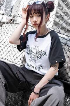 BEE BUTTERFLY RAGLAN T SHIRT WHITE.jpg