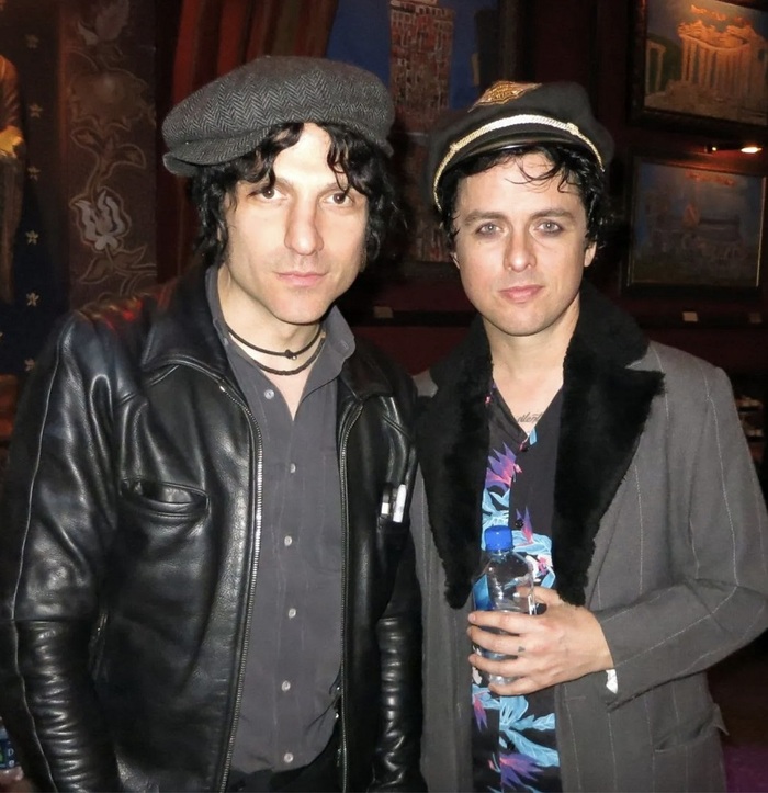 Billie Joe Armstrong（GREEN DAY）、Jesse Malinの「Black Haired Girl」をカバー！リリック・ビデオ公開！