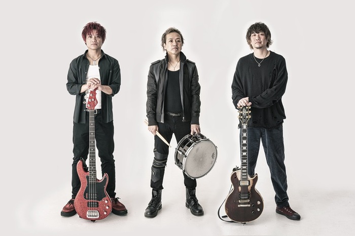 HOTSQUALL、ニュー・デジタル・シングル「RioT」本日7/22リリース！総合格闘家 木村琉音選手の入場曲として書き下ろし！