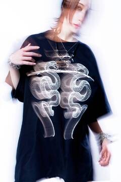 DI:VISION (ディヴィジョン) HOUSE BURN TEE BLACK