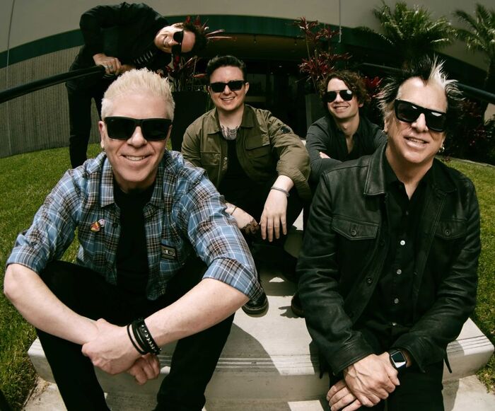 THE OFFSPRING、スイスのフェス"Open Air Gampel"でYUNGBLUDと共演した「Self Esteem」ライヴ映像公開！