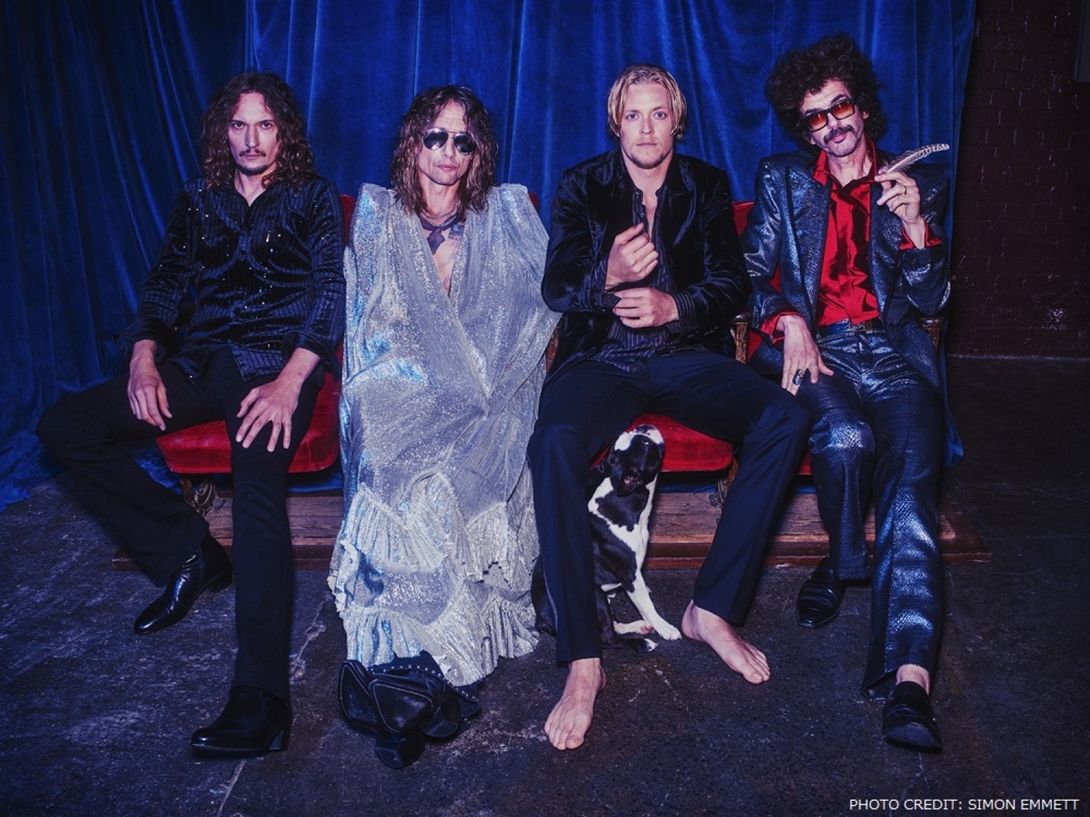 The Darkness DVDシングル3枚セット　ザ・ダークネス The Darkness（ザ・ダークネス）｜ロック界の救世主として地上に