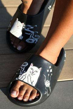 RIPNDIP (リップンディップ) Space Walk Cloud Slides Black