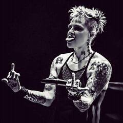 OTEPのフロントウーマン Otep Shamayaが音楽活動からの引退を発表