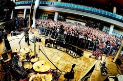 キズ、大阪城音楽堂にて単独公演"JP:PARASITE OSAKA"7/26開催決定！初アルバム『極楽より極上の雨』リリース発表！ライヴDVD『キズ 単独公演「焔」2025.1.6 日本武道館』発売中！
