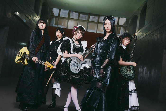 BAND-MAID、TVアニメ"ロックは淑女の嗜みでして"OPテーマ「Ready to Rock」弾いてみた動画企画スタート！KANAMI（Gt）本人によるアドバイスも到着！