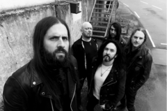 故Joey Jordison（ex-SLIPKNOT）が在籍したバンド SINSAENUM、ニュー・アルバム『In Devastation』8/8リリース決定！タイトル・トラックのMV公開！