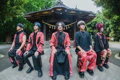夕闇に誘いし漆黒の天使達、ニュー・シングル表題曲「MECHA MECHA JAPAN」MV公開！スペシャル・ゲスト 角田信朗も出演！