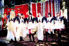 6人組ガールズ・ロック・アイドル NANONI、5周年に向けた新章突入の最新曲「嘘も死も (2025ver.)」緊急リリース！永遠のアンセムを現メンバーで再録！